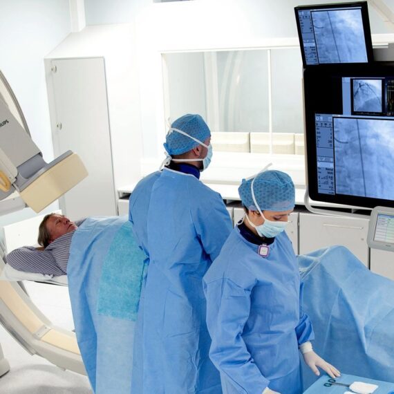 intervencionnaya-rentgenovskaya-sistema-philips-xperswing_2