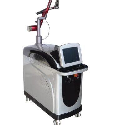 lazer-dlya-udaleniya-pigmentnih-novoobrazovanij-i-tatuirovok-ami-q-master