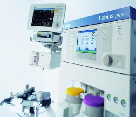 narkozno-dihatelnij-apparat-draeger-fabius-plus_3